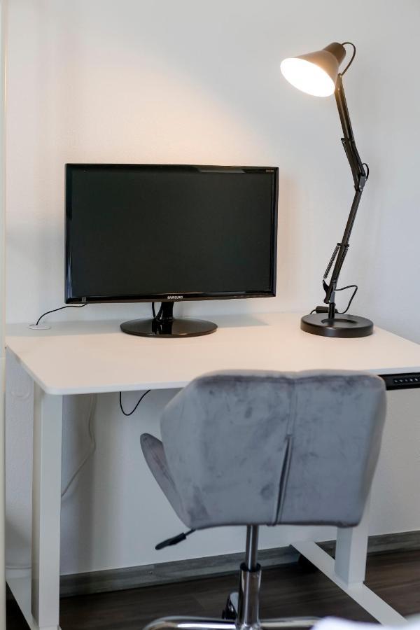 Lumen Homes - Design-Apt. Nahe Audi Und Altstadt, 3 Zimmer, Netflix Ingolstadt Luaran gambar